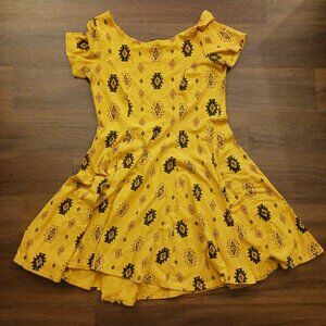 RARE NOOWORKS AZTEK SOUTHWESTERN DIAMOND PRINT DRESS YELLOW GUC XL